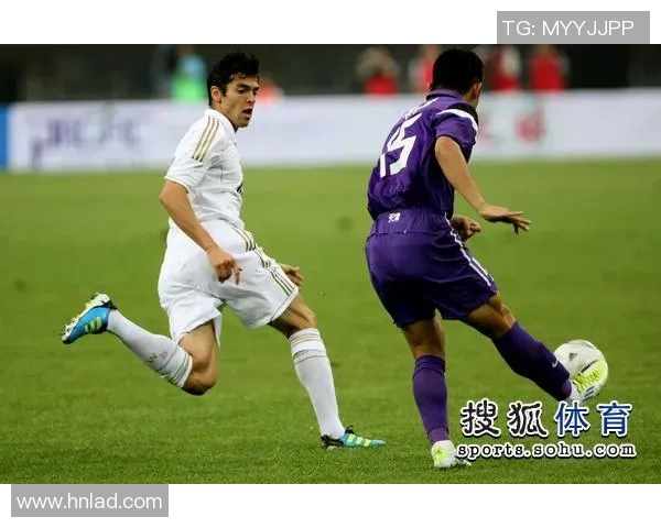 皇马与天津康师傅的精彩对决展现足球魅力与激情碰撞的完美时刻