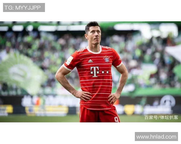 莱万重返德甲战旧主拜仁球迷怒斥其忘恩负义情绪高涨