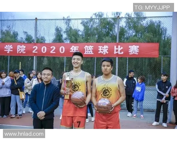 重庆篮球队荣登篮球团队协作排行榜第三名展现团队精神与实力 重庆篮球队荣登篮球团队协作排行榜第三名展现团队精神与实力